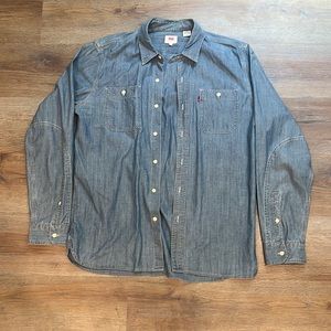 Levi’s denim shirt